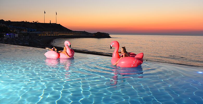 Acapulco Resort Convention SPA Hotel