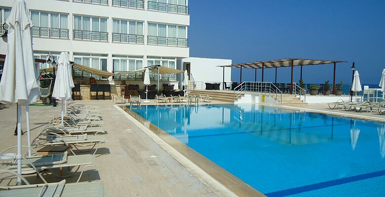 Ada Beach Hotel