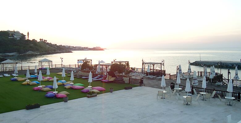 Ada Beach Hotel