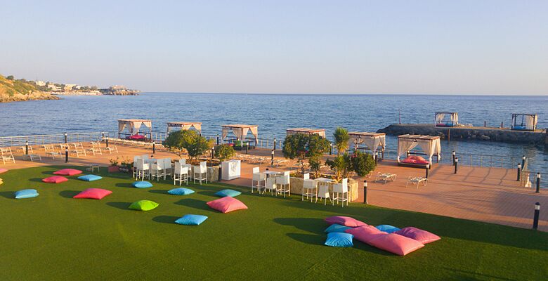 Ada Beach Hotel