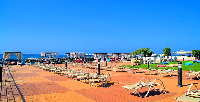 Ada Beach Hotel