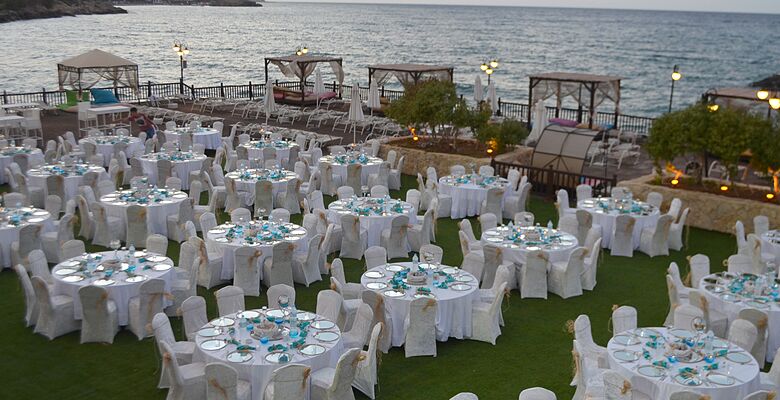 Ada Beach Hotel