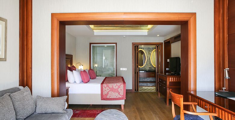 Colony Hotel