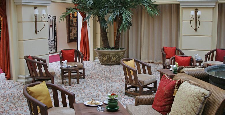 Colony Hotel