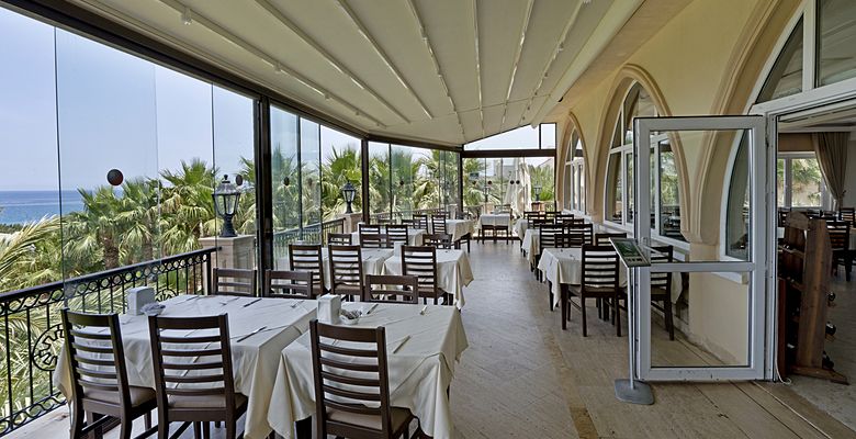 Oscar Resort Hotel