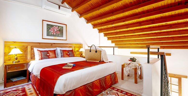Almond Holiday Village
