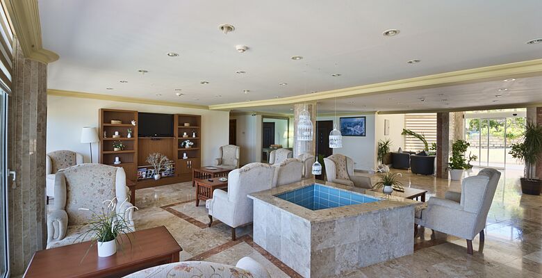 Club Malibu Beach Hotel