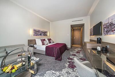 Deluxe Room Side Sea View
