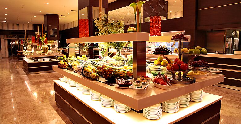 Cratos Premium Hotel