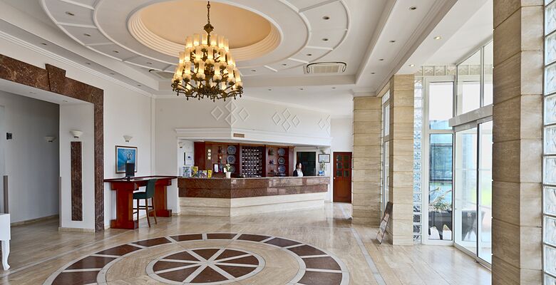 Denizkizi & Denizkizi Royal Hotel
