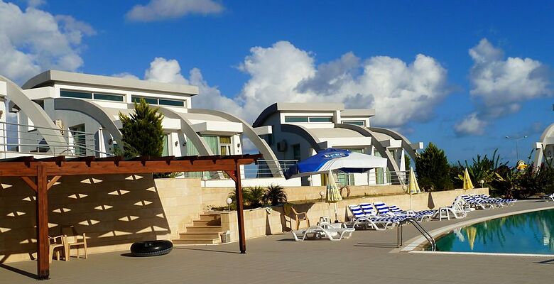 Fairmont Holiday Village