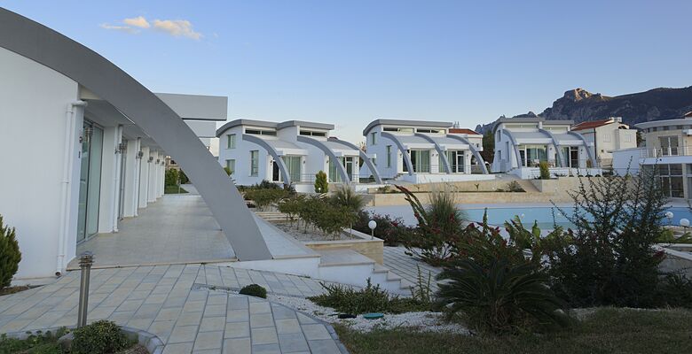 Fairmont Holiday Village