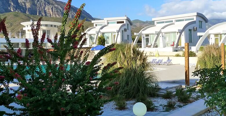 Fairmont Holiday Village