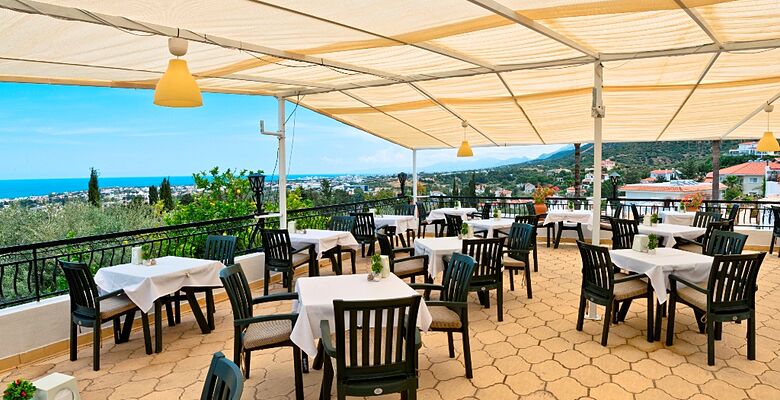 Hideaway Club Hotel