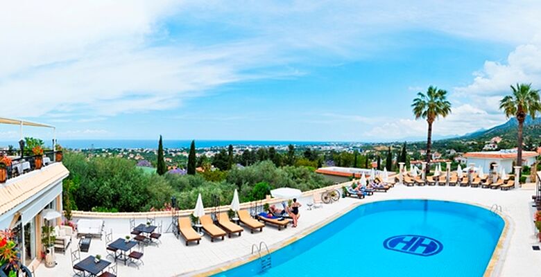 Hideaway Club Hotel