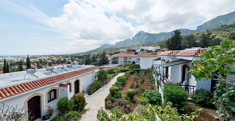Hideaway Club Hotel