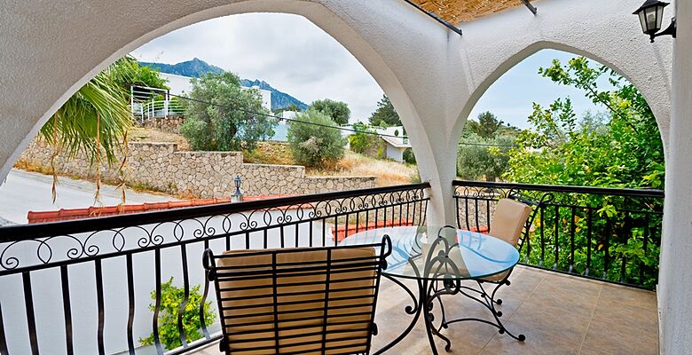 Hideaway Club Hotel