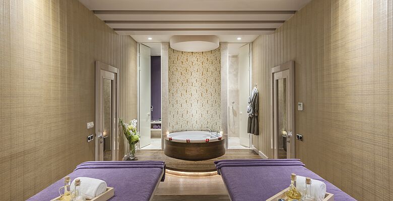 Kaya Palazzo Hotel