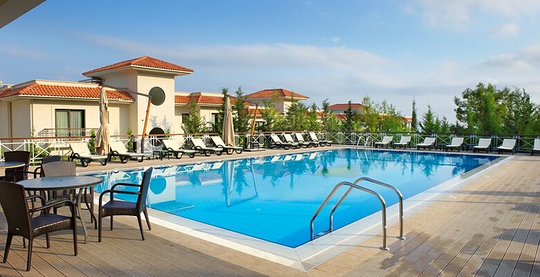 Korineum Golf Resort Hotel