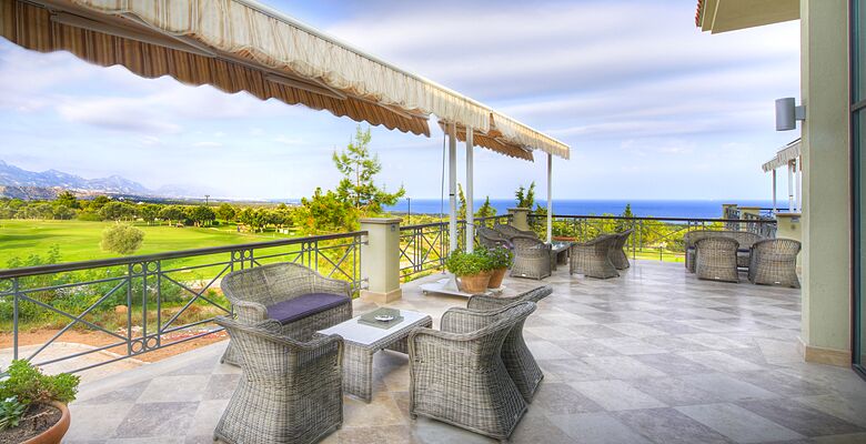 Korineum Golf Resort Hotel