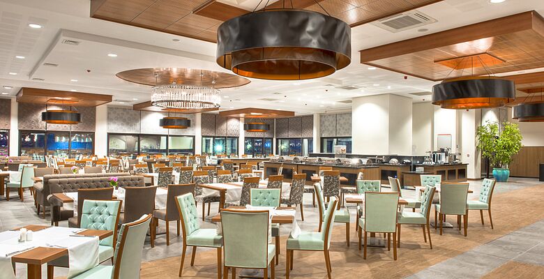 Korineum Golf Resort Hotel