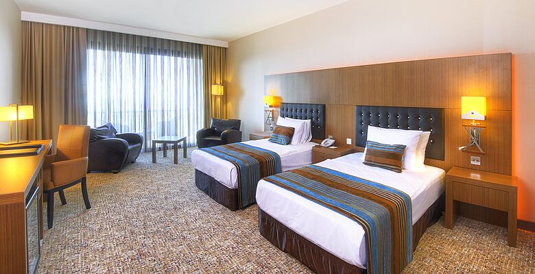 Korineum Golf Resort Hotel