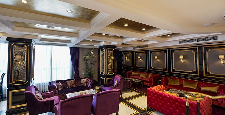 Les Ambassadeurs Hotel