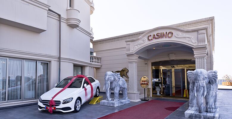 Les Ambassadeurs Hotel