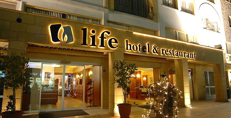 Life Hotel