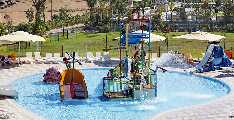Noah's Ark Deluxe Hotel & Spa