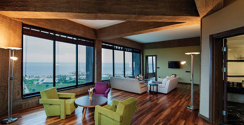Noah's Ark Deluxe Hotel & Spa