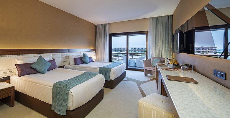 Noah's Ark Deluxe Hotel & Spa