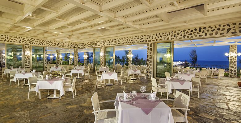 Noah's Ark Deluxe Hotel & Spa