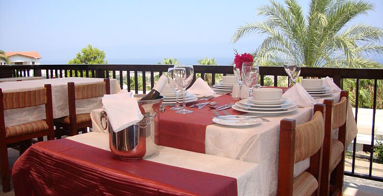 Onar Holiday Village