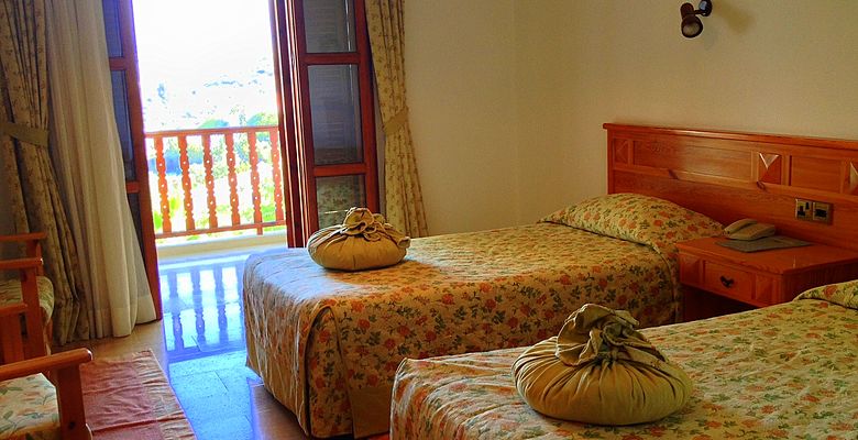 Onar Holiday Village