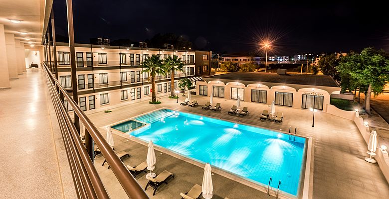 Oscar Park Hotel