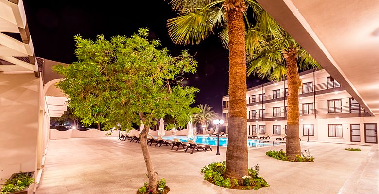 Oscar Park Hotel