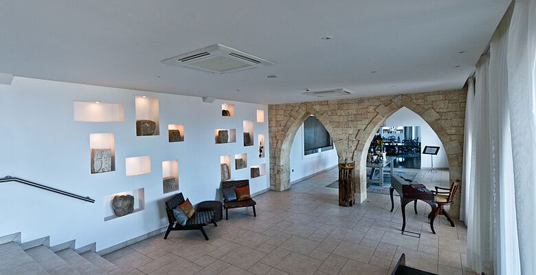 Palm Beach Hotel