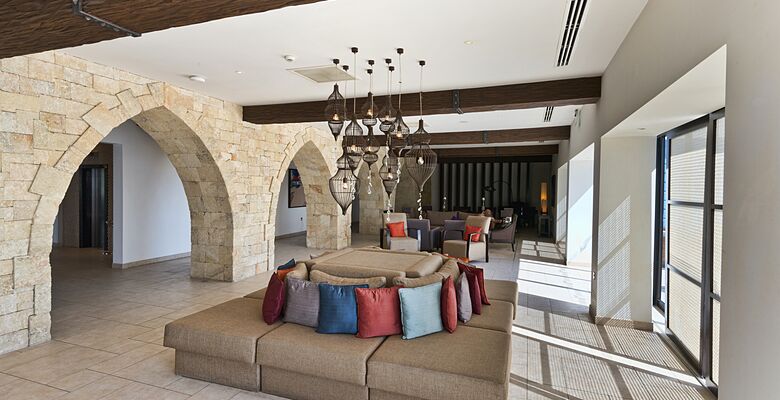 Palm Beach Hotel