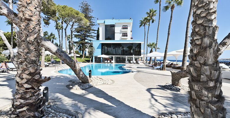 Palm Beach Hotel