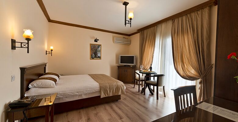 Pia Bella Hotel