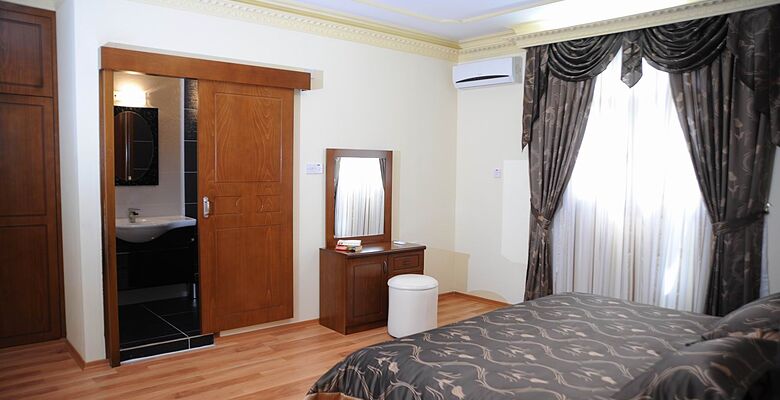 Riverside Garden Resort