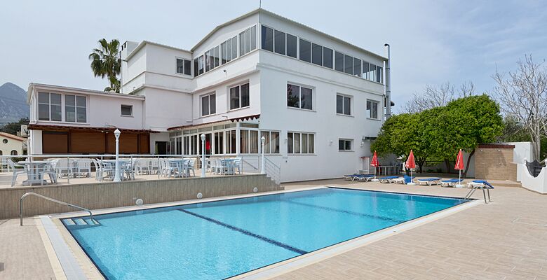 Rose Gardens Holiday Village